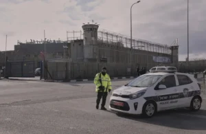 اغتصاب وتعذيب جنسي لصحفي فلسطيني داخل معتقل إسرائيلي يفقده توازنه العقلي